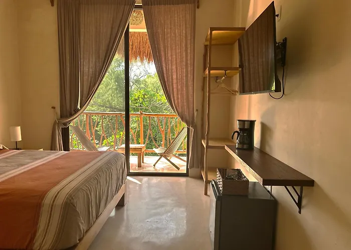 Hotel Yax Kiin Casa Boutique 2*