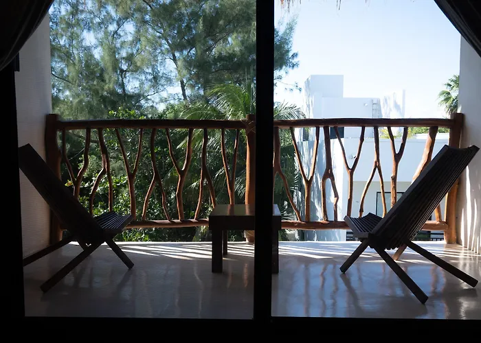 Yax Kiin Casa Boutique Hotel 2*