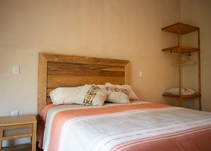 Yax Kiin Casa Boutique Hotel 2*